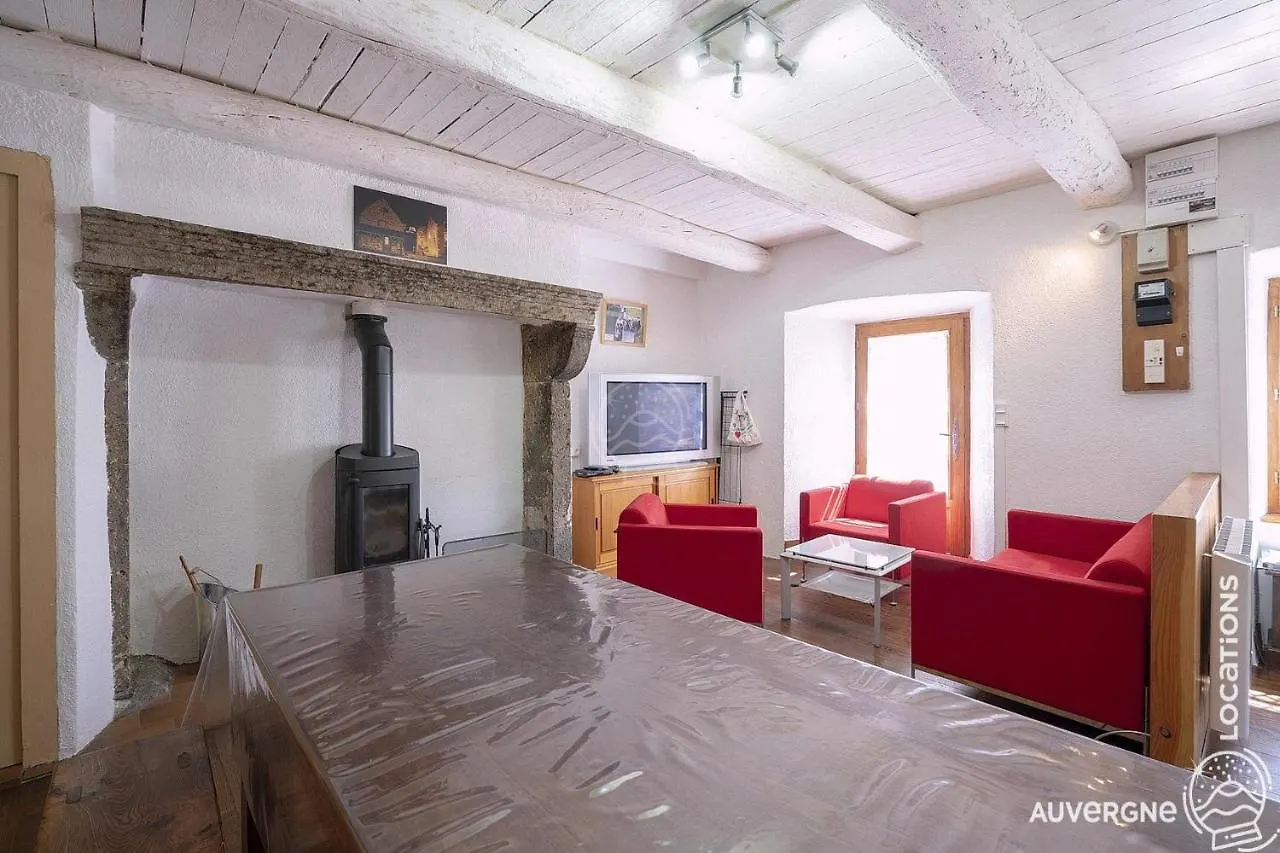 Le Jassaguet Apartment Murol