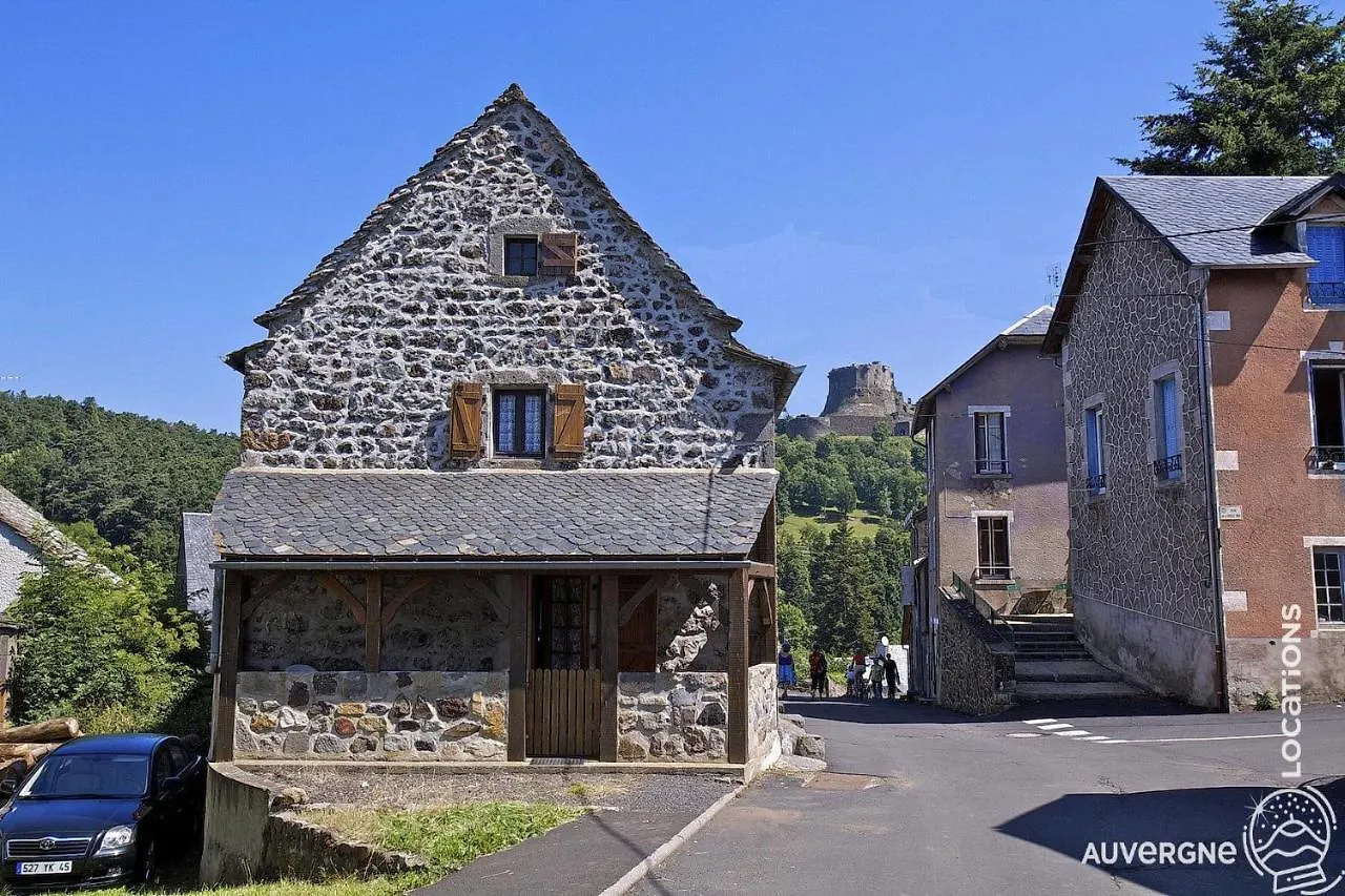 Le Jassaguet Apartment Murol