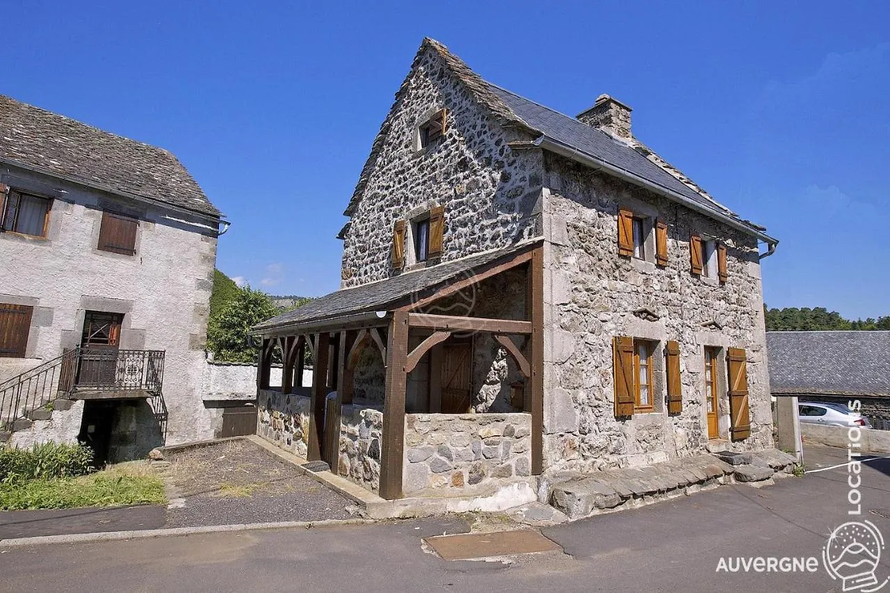 Le Jassaguet Apartment Murol