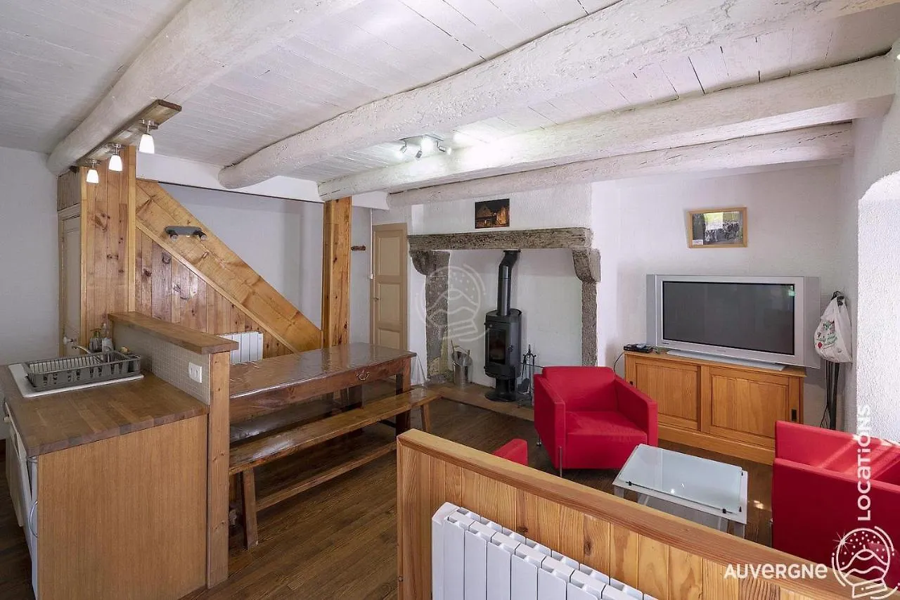 Le Jassaguet Apartment Murol