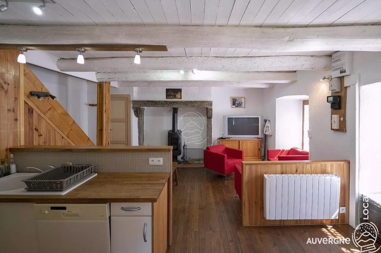 Le Jassaguet Apartment Murol